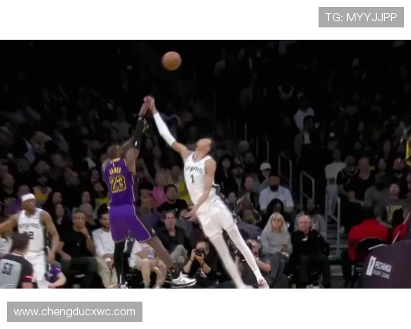 湖人强势崛起哈里森再遭质疑独行侠低迷状态令人担忧