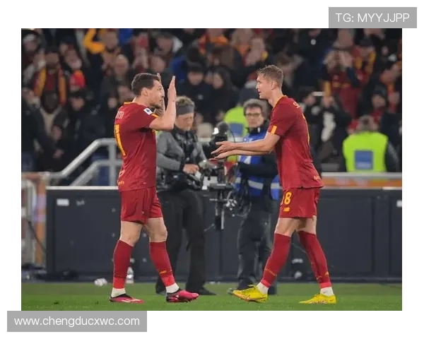 穆帅对施耶尔德鲁普提出批评挪威主帅呼吁俱乐部给予更多耐心与支持